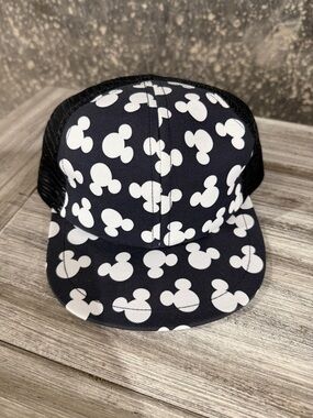 George Hats - Mickey (kid)